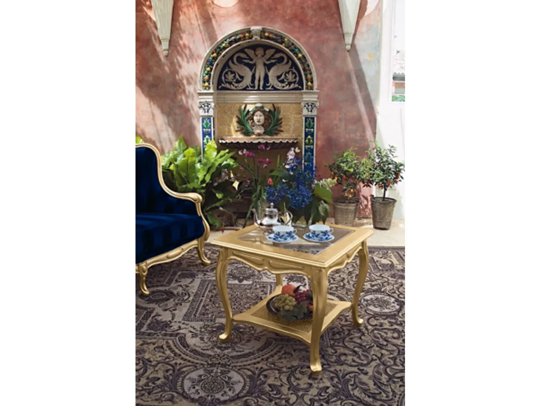 Tavolino in legno laccato finitura oro con top in vetro Novae di Tonin Casa