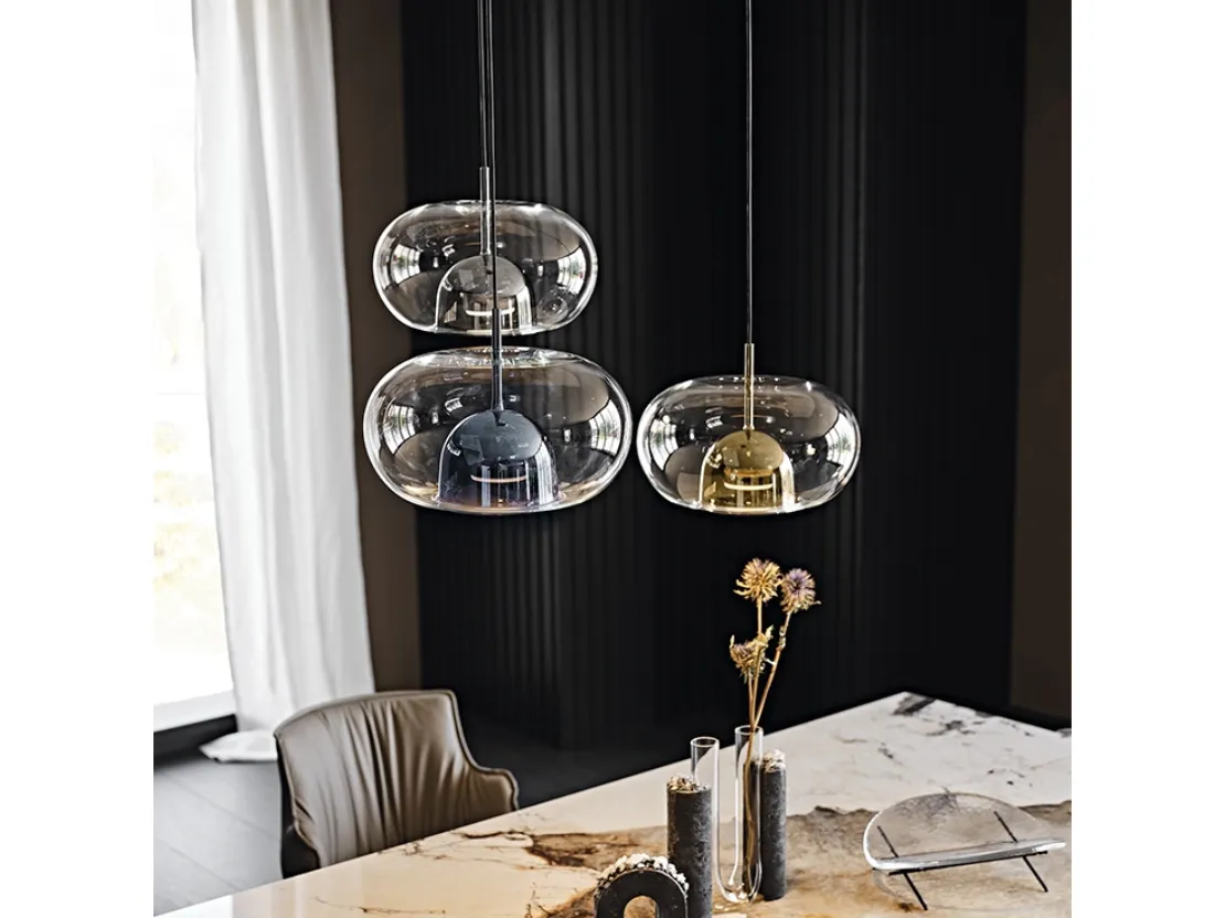 Lampada a sospensione con paralume in vetro borosilicato trasparente e calotta interna in vetro borosilicato verniciato Coimbra di Cattelan Italia