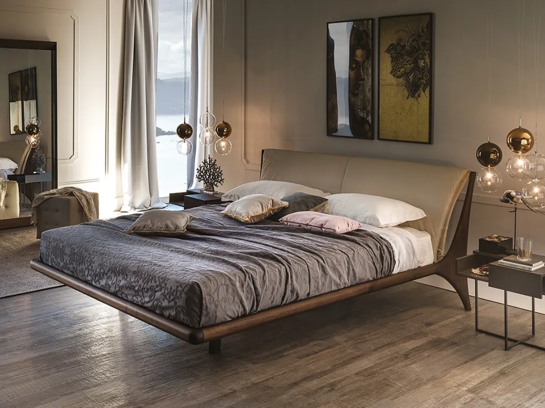 Letto Nelson in legno con testiera imbottita di Cattelan Italia