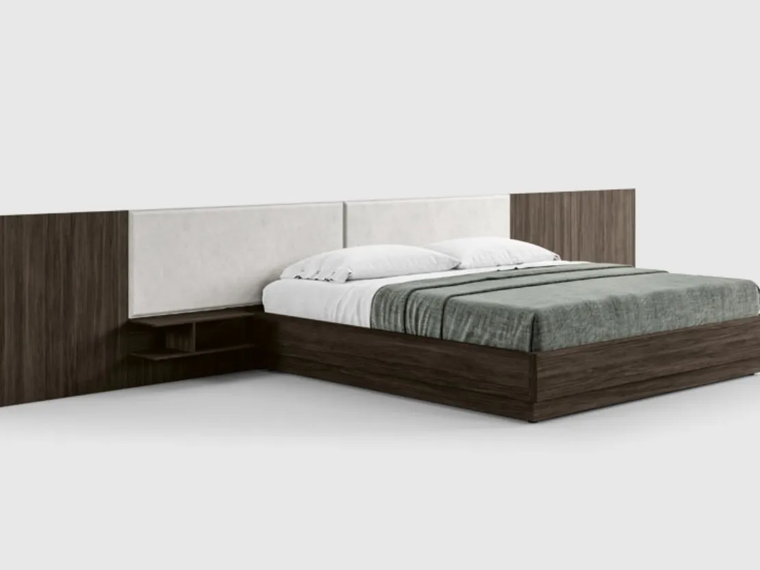 Letto in rovere con testiera parzialmente rivestita in ecopelle Sistema Letto Boiserie di Cinquepuntozero
