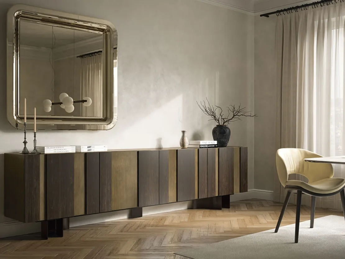 Madia Amsterdam con ante in legno verniciato con inserti in rovere bruciato di Cattelan Italia