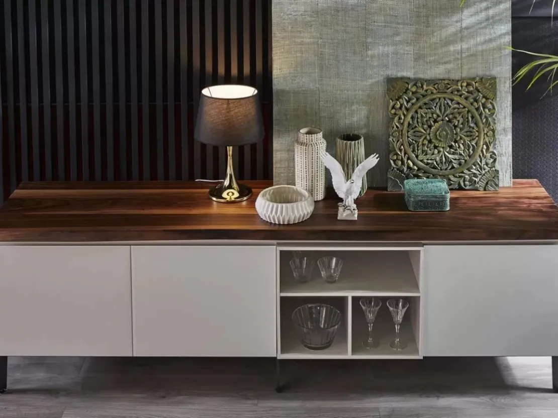 Madia Cosmopolitan in Legno Laccato di Bontempi