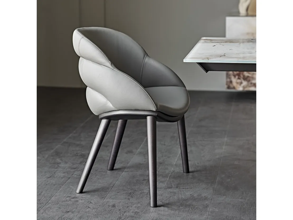 Sedia imbottita rivestita in ecopelle Camilla di Cattelan Italia