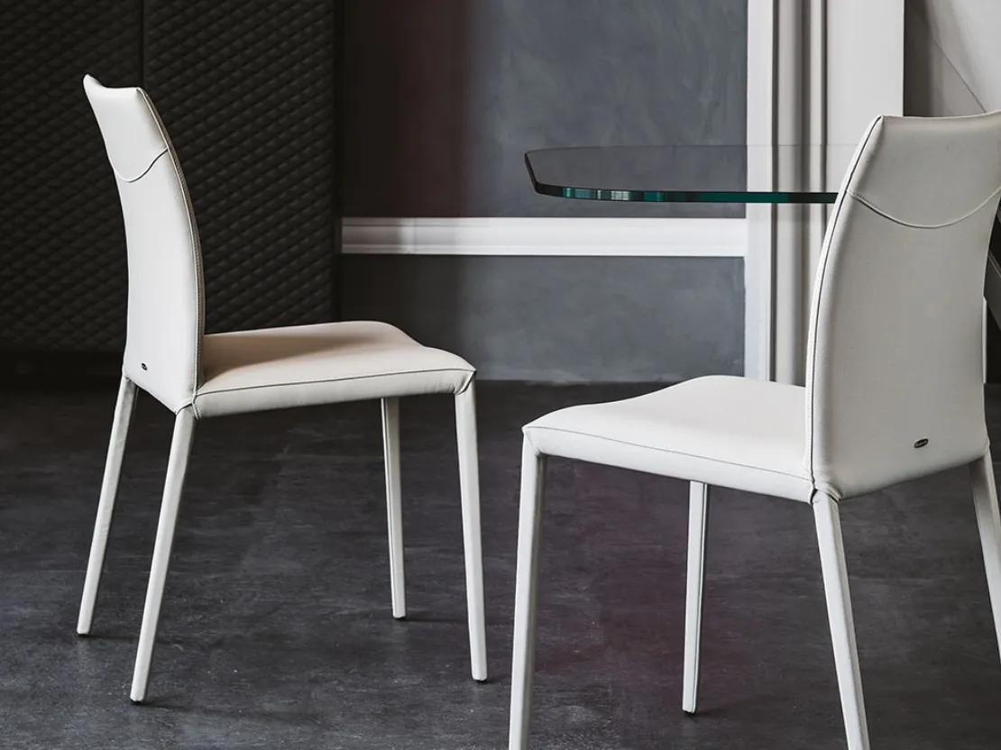 Sedia in pelle con braccioli e schienale alto Norma di Cattelan Italia