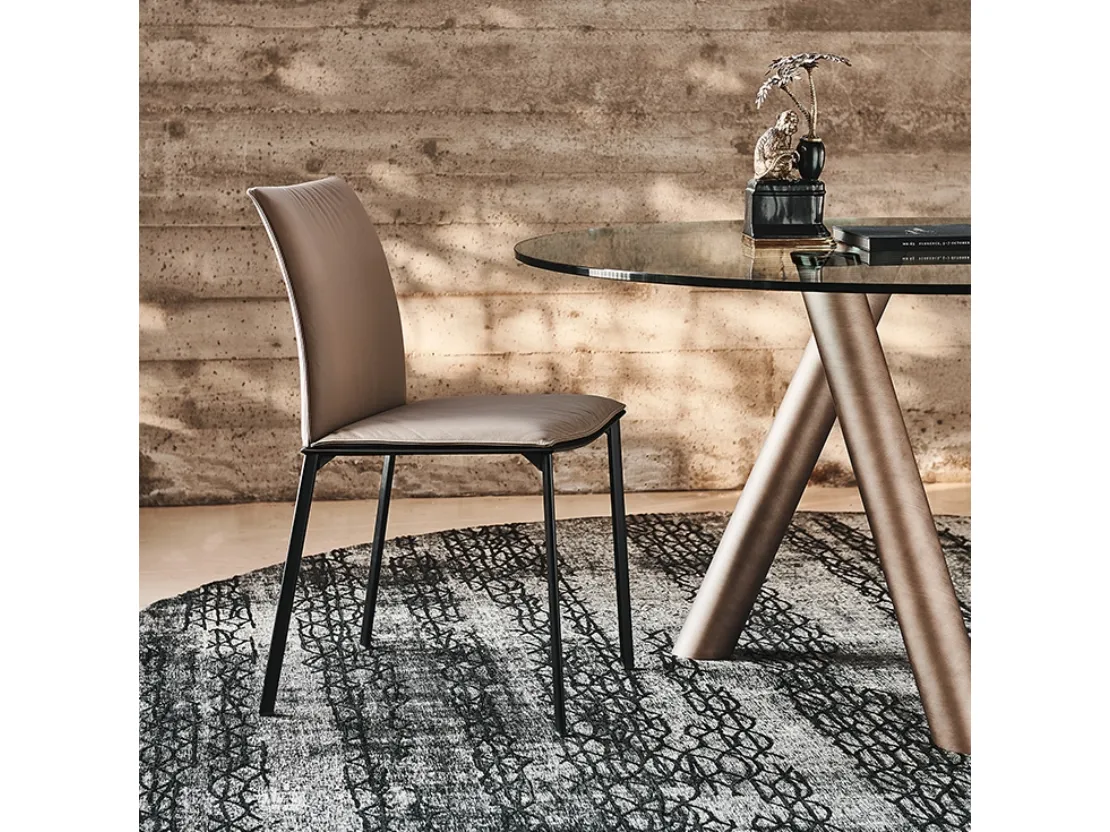 Sedia in pelle con schienale leggermente curvato Rita di Cattelan Italia