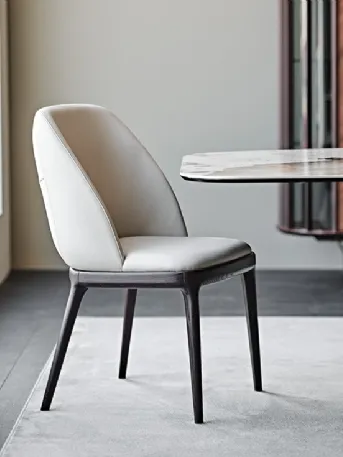 Sedia in pelle con struttura in legno Mariel di Cattelan Italia