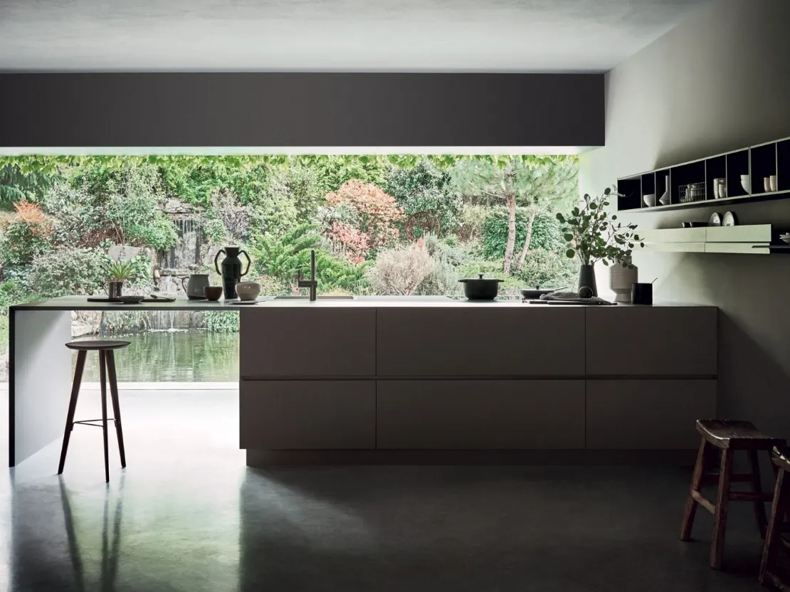 Cucina Design lineare con penisola N_Elle Outstanding Lightness in Fenix Pietra di Cesar